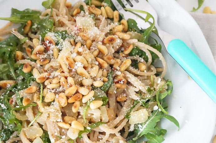 pasta met rucola pesto, makkelijk pasta pesto recept met snelle zelfgemaakte pesto