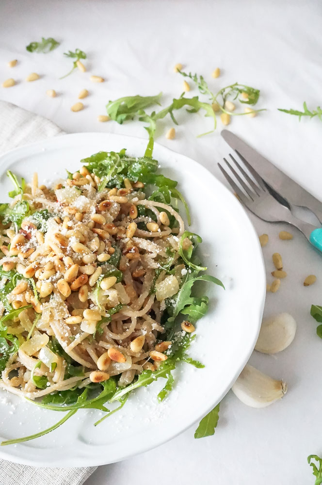 pasta met rucola pesto, makkelijk pasta pesto recept met snelle zelfgemaakte pesto