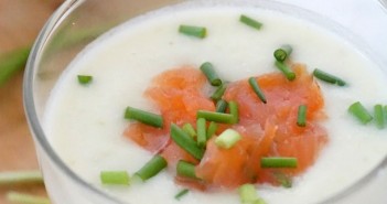 Pastinaaksoep met zalmsnippers pastinaak soep
