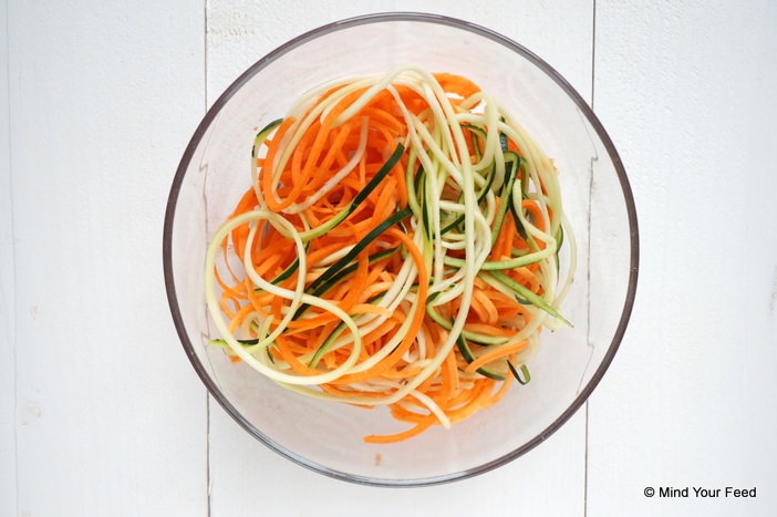 Buigen Laat je zien Verrijking Groente spaghetti met linzen en yoghurtdressing - Mind Your Feed