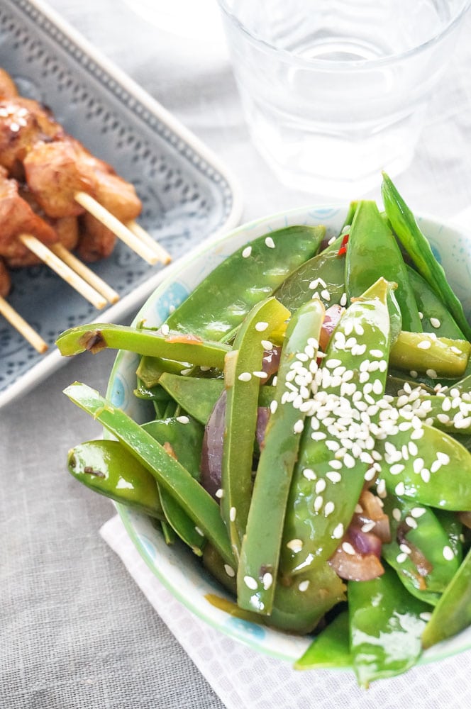 zoetzure peultjes, sugar snaps, peultjes wok recept, recepten met peultjes en kip