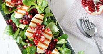 salade met halloumi en granaatappel