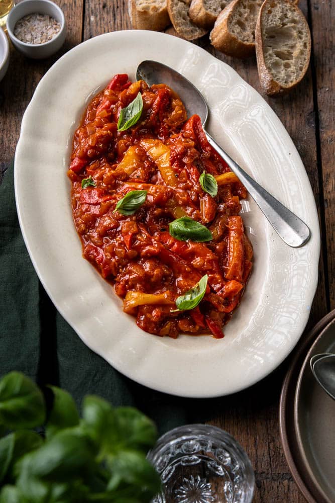 Italiaanse gestoofde paprika’s als bijgerecht of op bruschetta