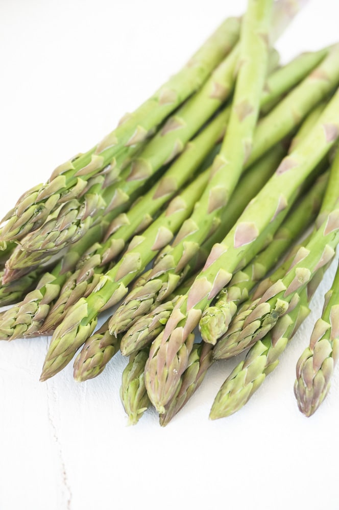 groene asperges met balsamico dressing, geroosterde groene asperges, gegrilde groene asperges, asperges uit de oven