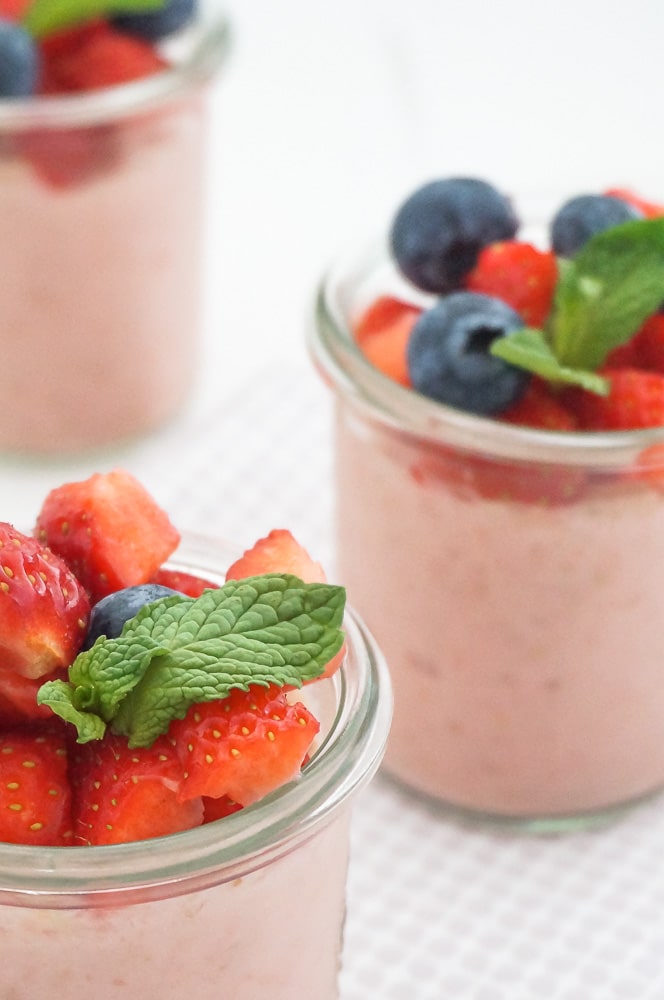 Aardbeienmousse, recept aardbeien mousse met verse aardbeien en Griekse yoghurt