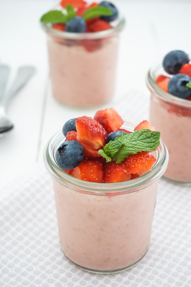 Aardbeienmousse, recept aardbeien mousse met verse aardbeien en Griekse yoghurt