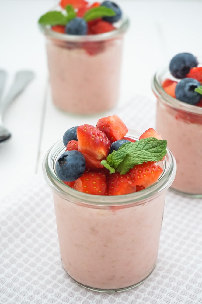 Aardbeienmousse, recept aardbeien mousse met verse aardbeien en Griekse yoghurt