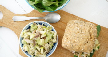 makreelsalade, makreelsalade, makreelsalade maken, toast, brood, met appel en avocado, broodje makreelsalade paasbrunch recepten