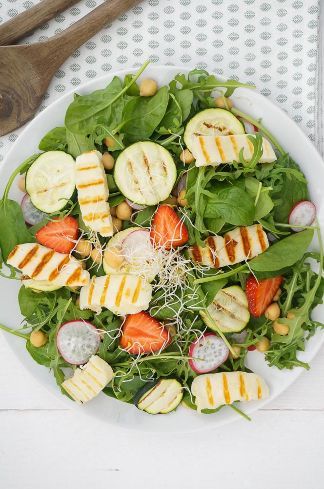 salade met gegrilde courgette en halloumi, halloumi recept, salade, lunch, zomer salade