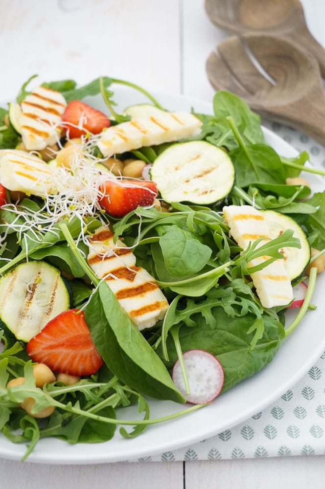 salade met gegrilde courgette en halloumi, halloumi recept, salade, lunch, zomer salade