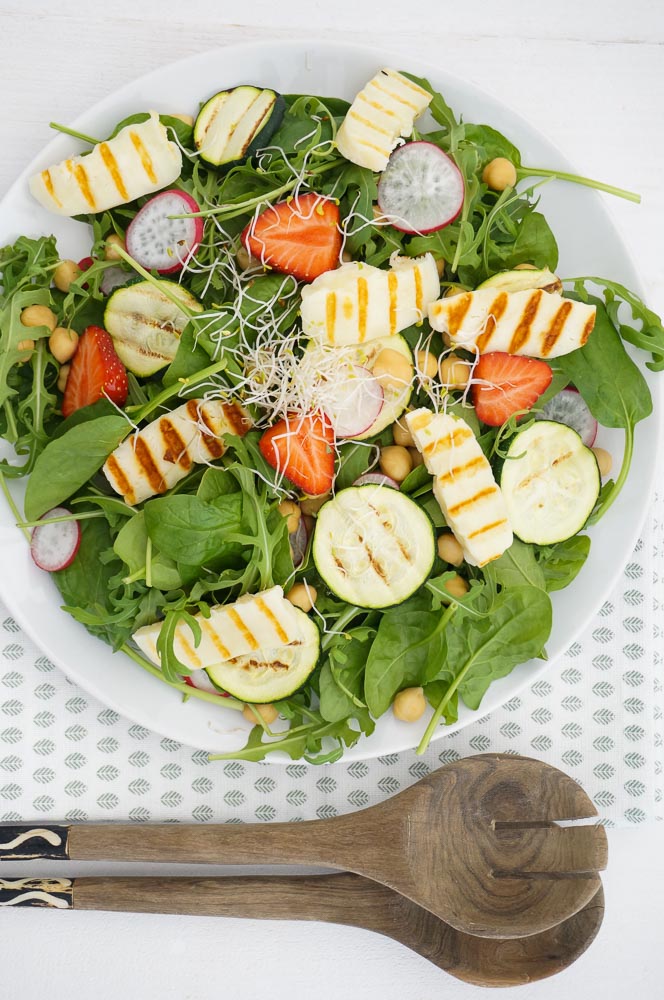 salade met gegrilde courgette en halloumi, halloumi recept, salade, lunch, zomer salade
