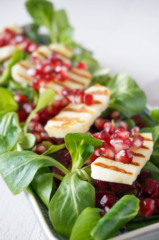 salade met halloumi en granaatappel, 