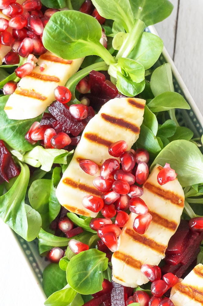 salade met halloumi en granaatappel, 