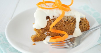 Worteltaart met zoete frosting van ricotta worteltaart, carrot cake, recept, luchtige carrot cake, worteltjestaart, gezond recept