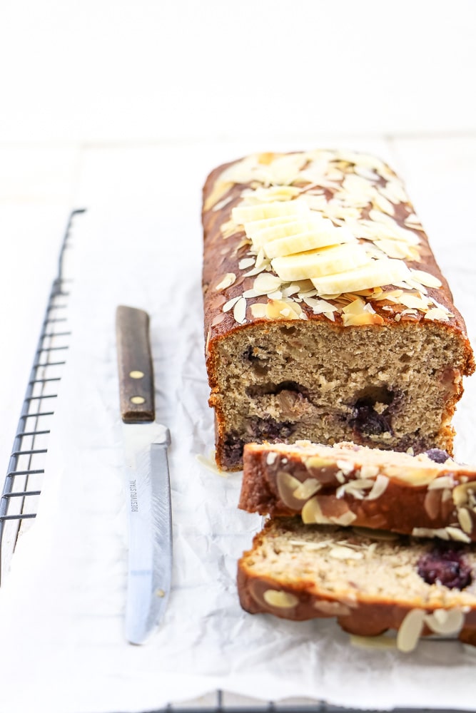 bananenbrood met blauwe bessen, gezond recept, gezonde tussendoortjes, glutenvrij bananenbrood