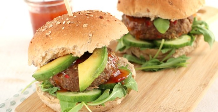 Indonesische hamburgers, recept, Oosterse hamburgers, pittige hamburgers, gehakt, broodmaaltijd