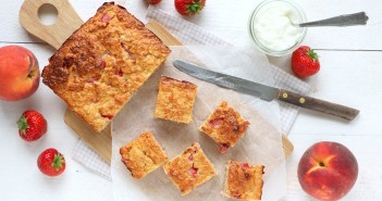 Havermout yoghurt cake met perzik havermout yoghurt cake