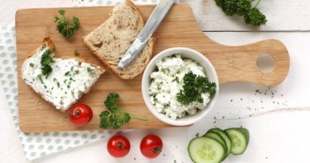 roomkaas met Italiaanse kruiden