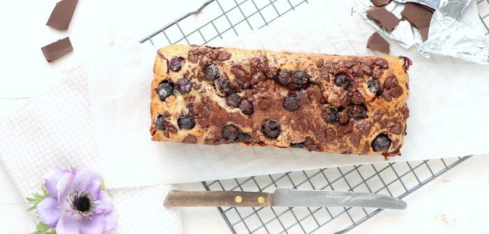 blauwe bessen cake met chocola