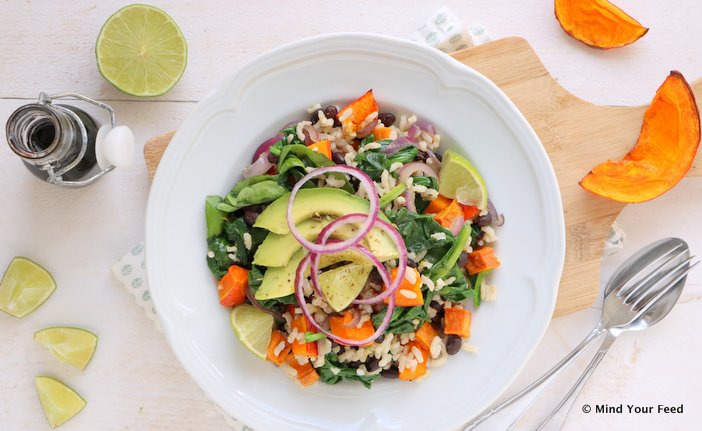 rijstsalade met pompoen, salade met rijst, recept, gezonde salade met pompoen en bonen, herfst salade