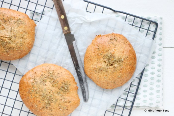 havermoutbroodjes, zachte broodjes van havermout en yoghurt, glutenvrij brood