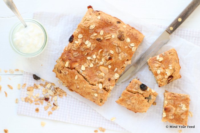 havermout yoghurt cake met muesli