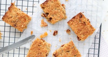 Havermout koeken met rozijnen en abrikozen havermout koeken