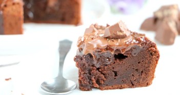 salted caramel brownie taart