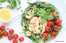 courgette spaghetti met groene pesto