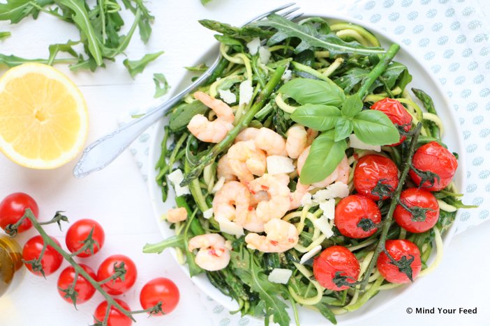 courgette spaghetti met groene pesto