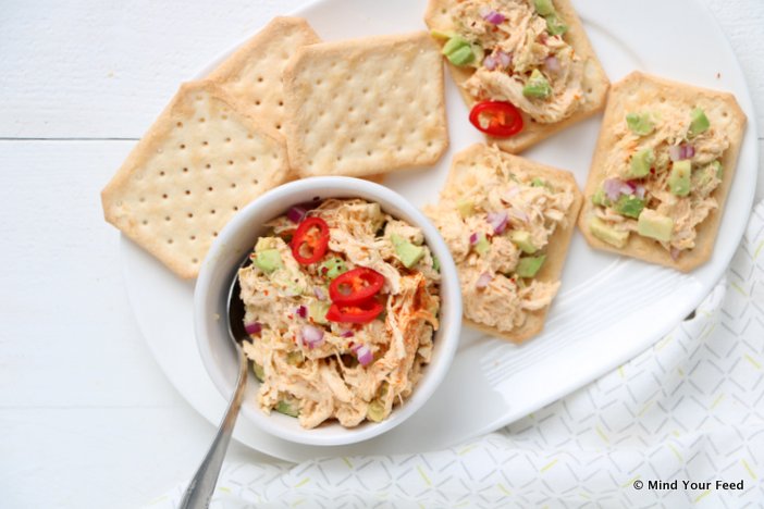 salades voor op brood, mini saucijzenbroodjes, borrelhapjes, borrelhapjes oud en nieuw, hapjes oud en nieuw, bladerdeeghapjes