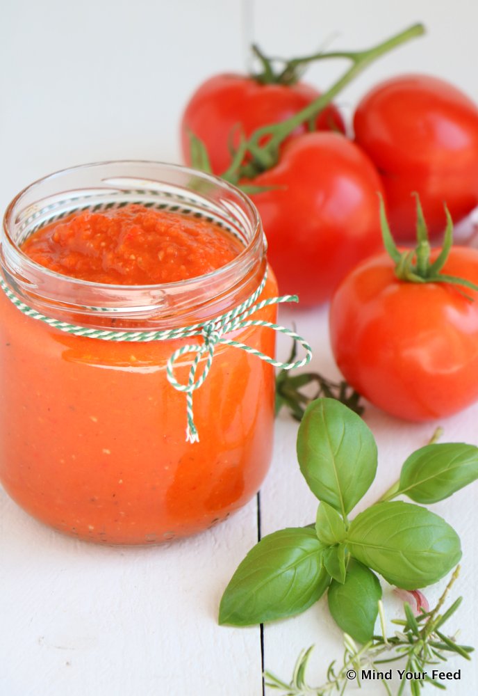 leeftijd Melodramatisch Verhoog jezelf Tomatensaus van verse tomaten (basis pastasaus) - Mind Your Feed