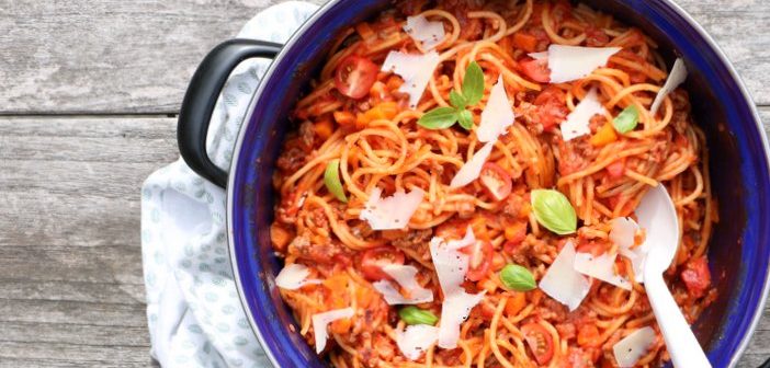 spaghetti bolognese, makkelijk recept Italiaanse spaghetti bolognese, eenpans recept, makkelijke maaltijd