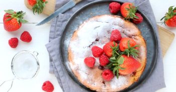Ricotta taartje met aardbeien en frambozen ricotta taartje