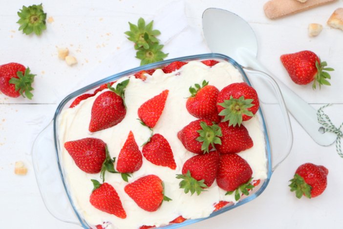 tiramisu met aardbeien en prosecco