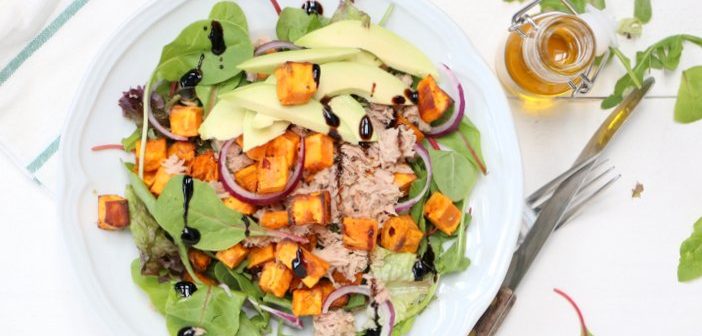 salade met zoete aardappel en tonijn