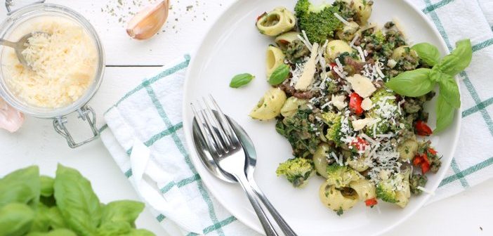 pasta met gehakt en spinazie-roomsaus