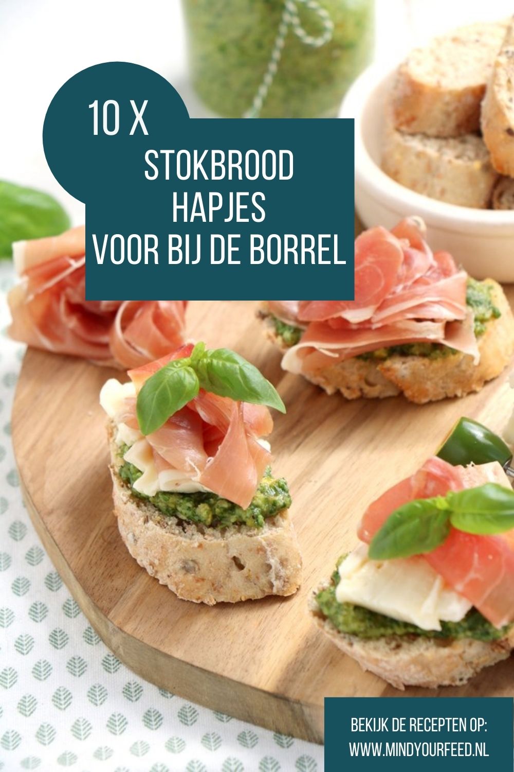 stokbrood hapjes voor bij de borrel, verschillende stokbroodjes met lekker beleg. Bruschetta hapjes, crostini hapjes, borrelhapjes