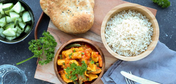 kip tandoori met rijst. Wereldgerechten met kip. Makkelijk recept kip