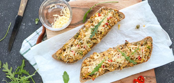 tuna melt sandwich, sandwich met tonijn, pittige tonijn, recept