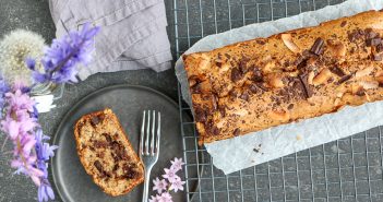 Bananenbrood met pure chocola en kokos bananenbrood met pure chocola, recept voor bananenbrood zonder suiker, lekkerste bananenbrood, zelf bananenbrood bakken