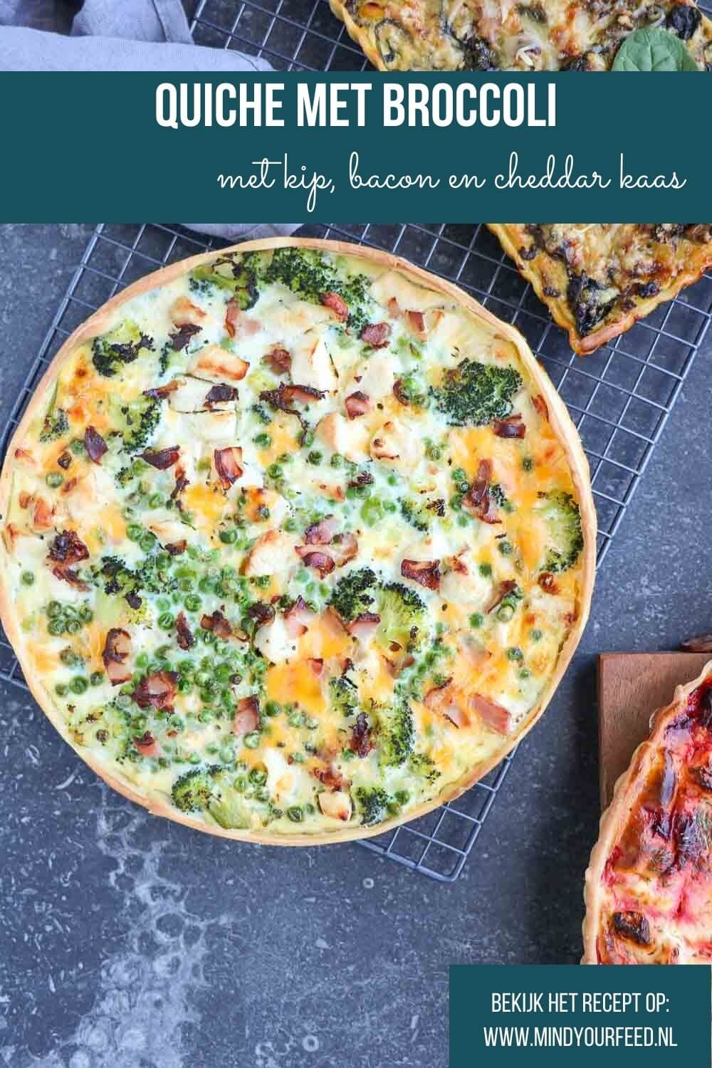 Quiche met broccoli, kip, bacon en cheddar kaas. Makkelijk recept voor hartige taart met broccoli en kip.