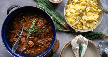 Italiaanse hoofdgerechten Italiaans stoofvlees, stoofpot, stoofpot met rund, stoofvlees recepten, stoofvlees recept, Italiaanse hoofdgerechten, Italiaans hoofdgerecht, feestelijke Italiaanse recepten