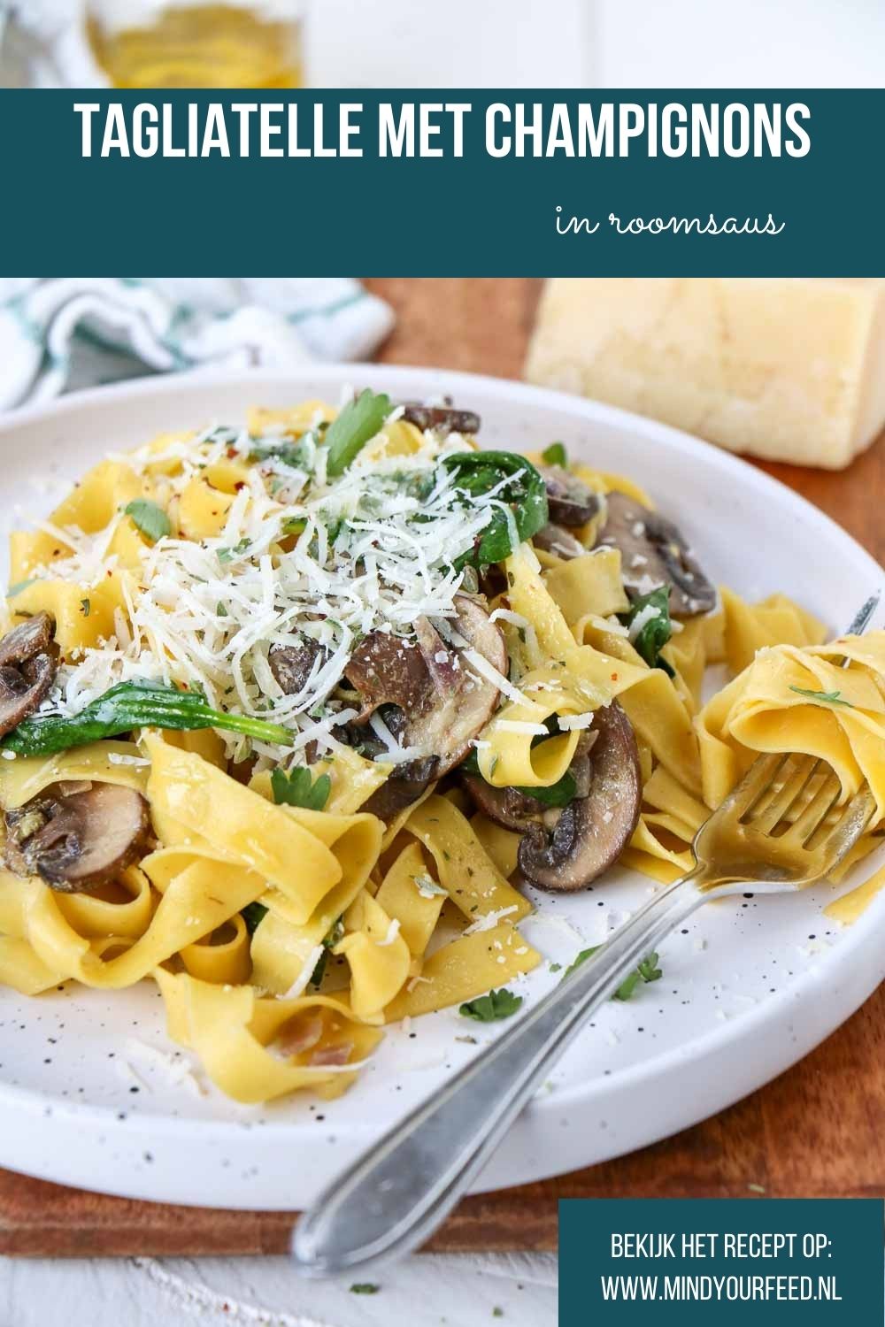 Tagliatelle met champignons in roomsaus, makkelijk recept voor pasta met champignons en room, vegetarische pasta, recept