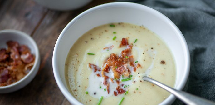 bloemkoolsoep, recept, zelf bloemkoolsoep maken, makkelijke soep van bloemkool