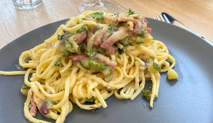 spaghetti carbonara, recept voor Italiaanse pasta carbonara met spek