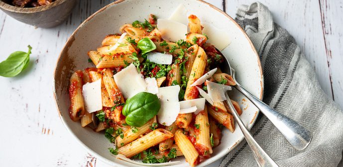 penne all'arrabiata, klassiek Italiaans recept voor arrabiatasaus