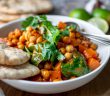 zoete aardappel curry, vegetarische curry met zoete aardappel en kikkererwten, recept, kikkererwten recepten