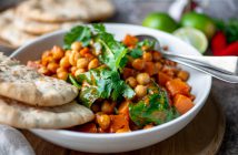 zoete aardappel curry, vegetarische curry met zoete aardappel en kikkererwten, recept, kikkererwten recepten