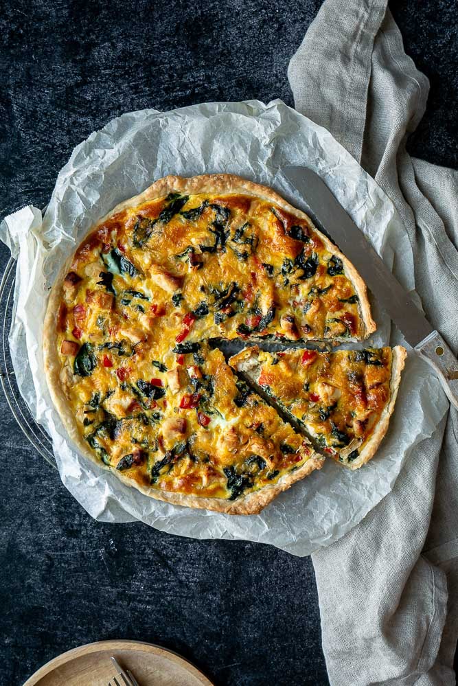 Quiche met spinazie en kip, hartige taart recept met spinazie